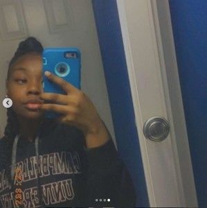 Meet your Posher, Shea